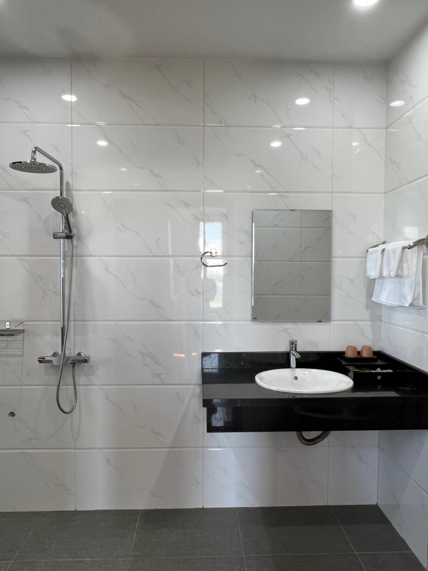 Doan Gia Luxury House Aparthotel เปลกู ภายนอก รูปภาพ